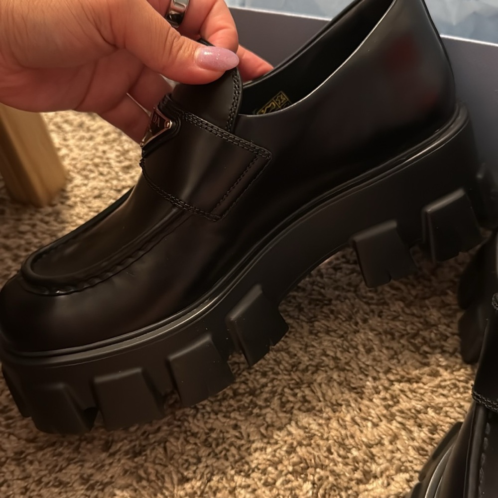 Authentic Prada Monolith brushed leather loafers - Picture 4 of 6